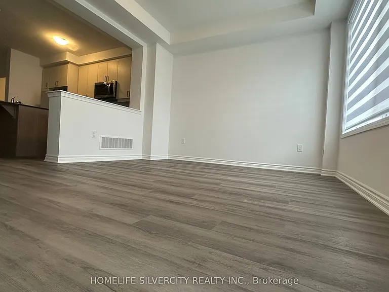 58 Melmar St S — Photo 32