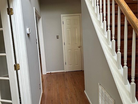 3rd image of 12305 Maybrook Ln