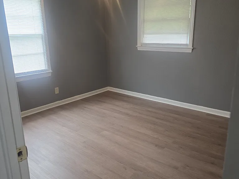 208 Crescent Dr — Photo 8