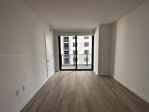 4th image of 2609-55 SW 9th St #2609
