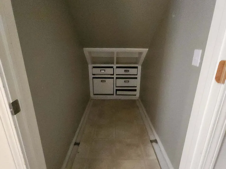 209 E Interlochen Ln — Photo 30