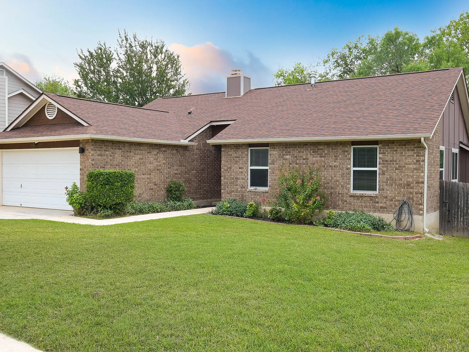 4 bed, 1534 sqft, $2,100 — Photo 1