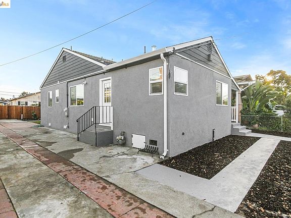 2nd image of 1022 103rd Ave
