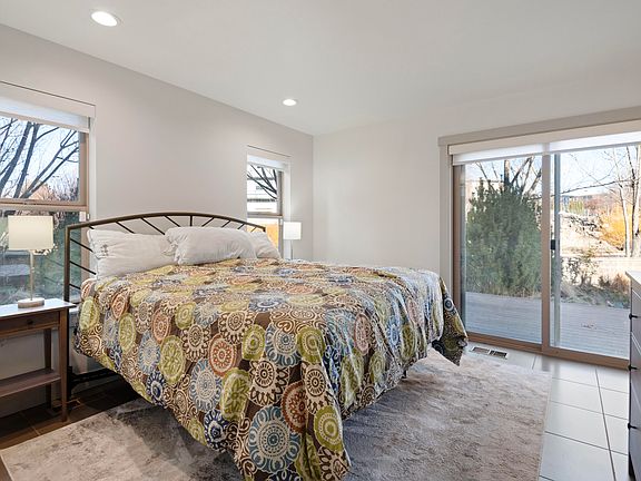 4th image of 680 Otter Way