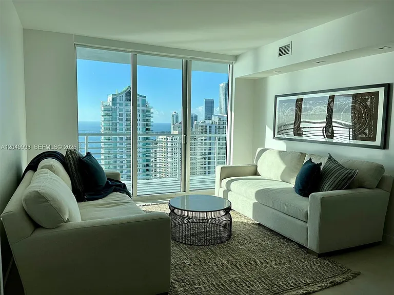 335 Biscayne Blvd #4207 — Photo 8