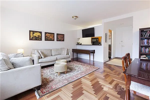 Rented by (Legacy) Elegran | media 11