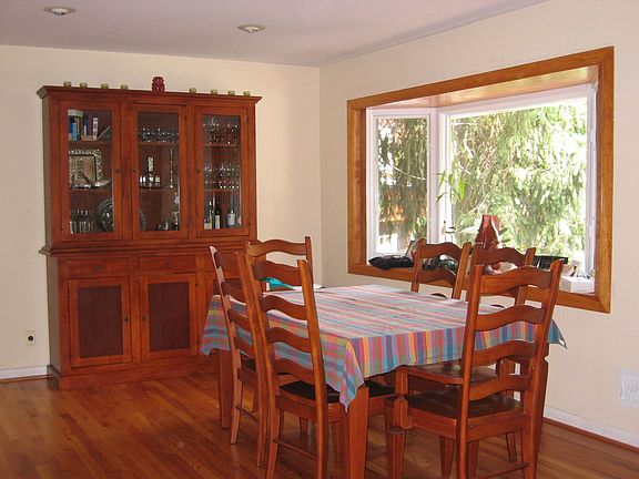 4th image of 820 Barbara Dr
