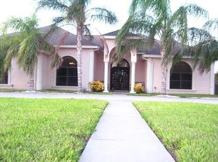 1903 Paradise Cir, Palmhurst, TX 78573