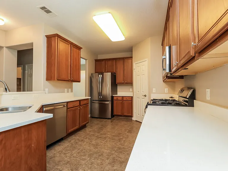 443 Oak Chase Dr — Photo 7