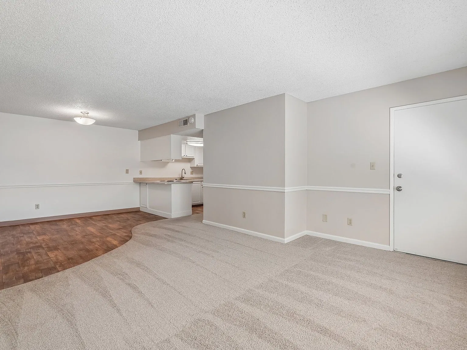 Northridge Terrace Apartments at 4900-4948 Stamas Lane, Fair Oaks California — Photo 4