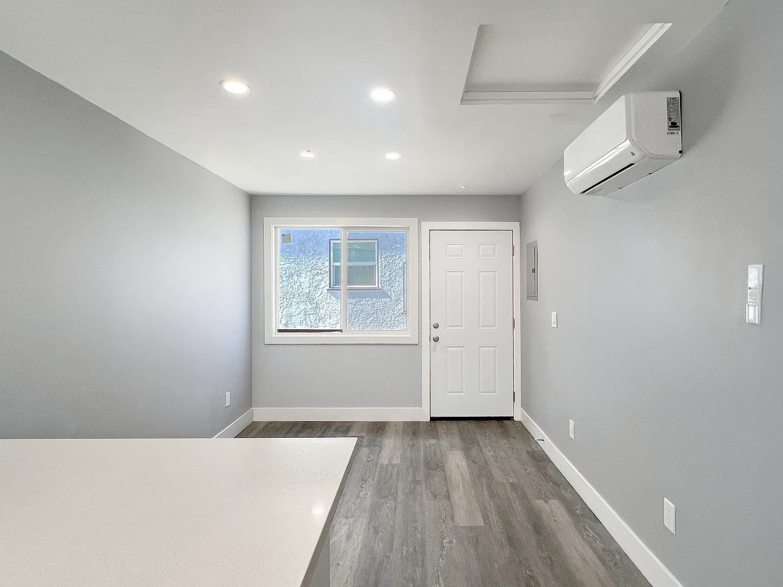 1 bed, 335 sqft, $1,595 — Photo 2