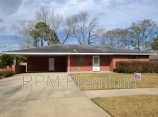 8255 Queenswood Ct, Baton Rouge, LA 70806