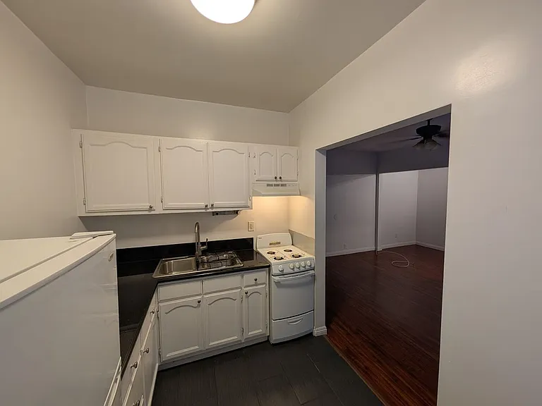 SAMO East Hollywood LLC — Photo 4