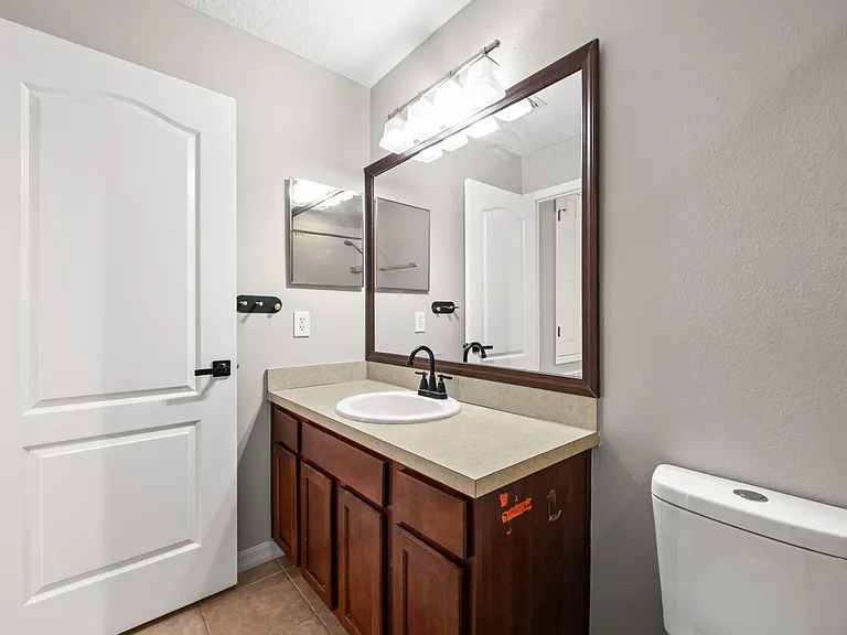 1752 Portcastle Cir — Photo 46