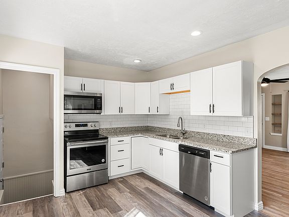 3rd image of 1169 24th St