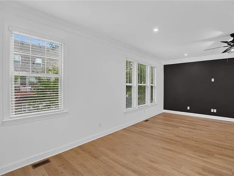 3461 Koyla Lndg — Photo 32