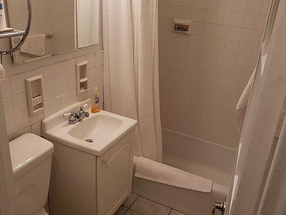4th image of 5900 Arlington Ave APT 19L
