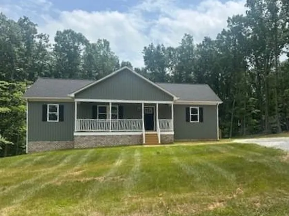 530 Skyline Rd, Appomattox, VA 24522