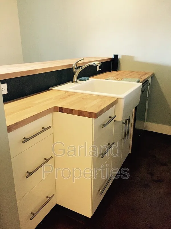 1 bed, 1.0 bath, 690 sqft, $1,110 — Photo 2