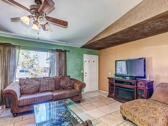 3rd image of 10939 W Calle Del Sol