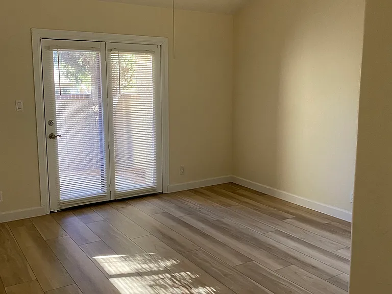 5091 Breakers Ln — Photo 21