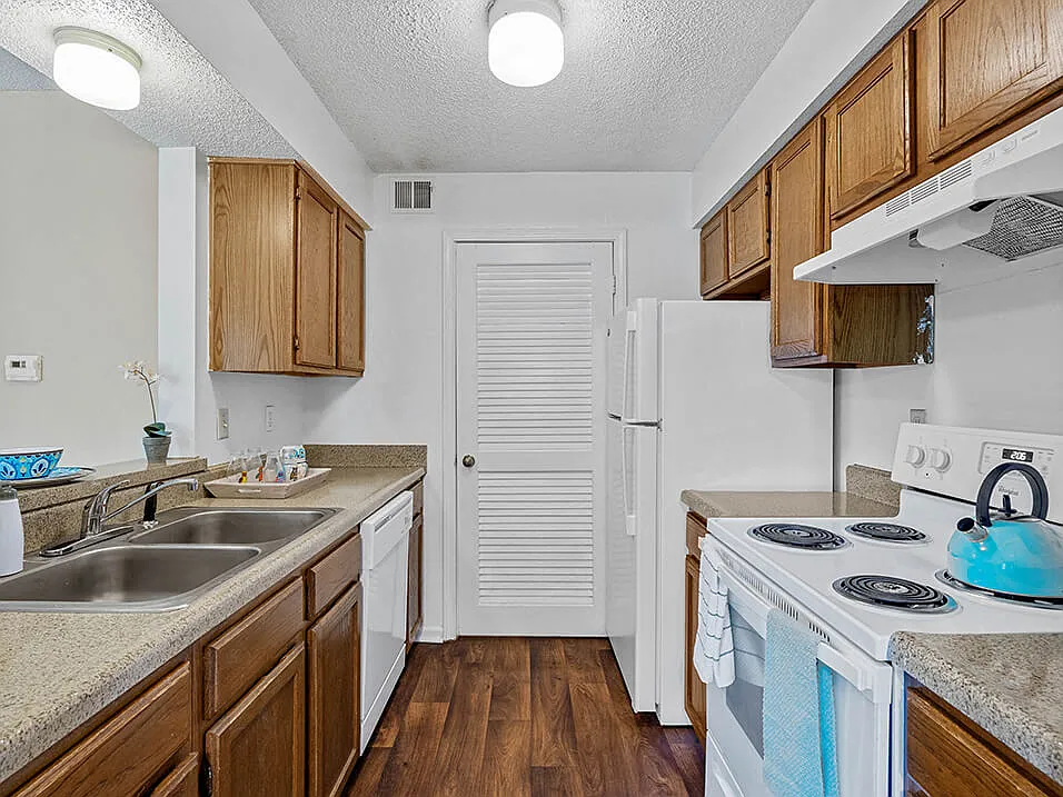 The Retreat at Woodlands Apartments