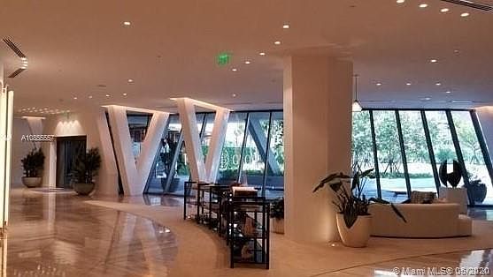 3rd image of 2821 S Bayshore Dr Unit 16B