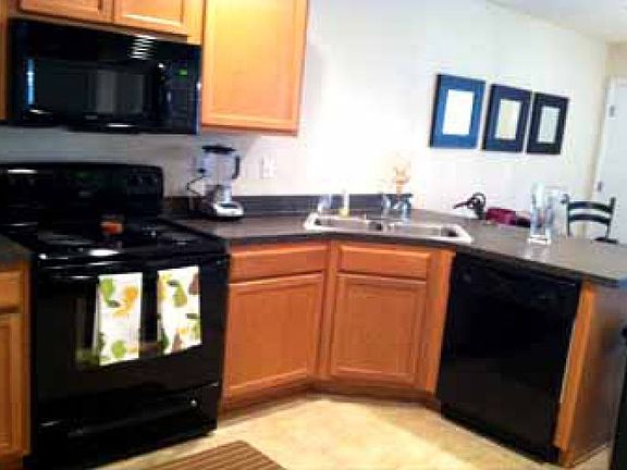 3rd image of 10685 Academy Park Dr