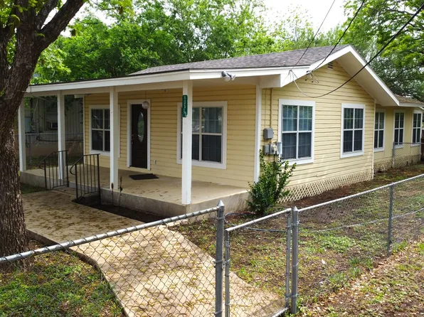 605 Avenue M, Hondo, TX 78861