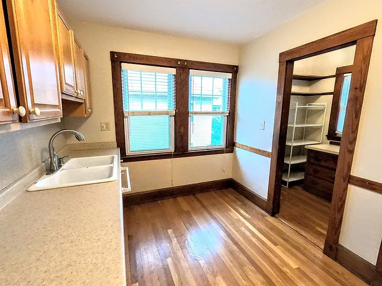 22 Roseway St #2 — Photo 32