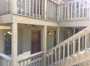 9213 S Pointe Retreat Dr, Bloomington, IN 47401