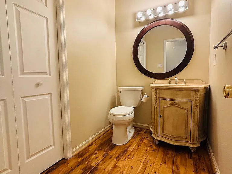 530 Kamran Dr — Photo 6