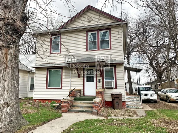 216 E 5th, 216 E 5th Ave #1, Mitchell, SD 57301