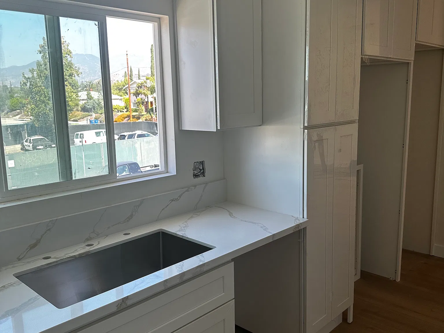 2 bed, 1410 sqft, $2,850 — Photo 3