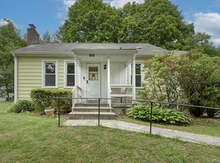 910 Linda Ave, Thornwood, NY 10594
