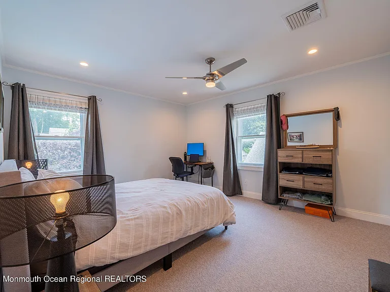 623 Brooklyn Blvd — Photo 26