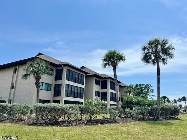 5 Pirates Ln APT 54B, Punta Gorda, FL 33955