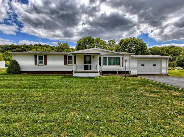 234 Shenandoah Rd, Connellsville, PA 15425