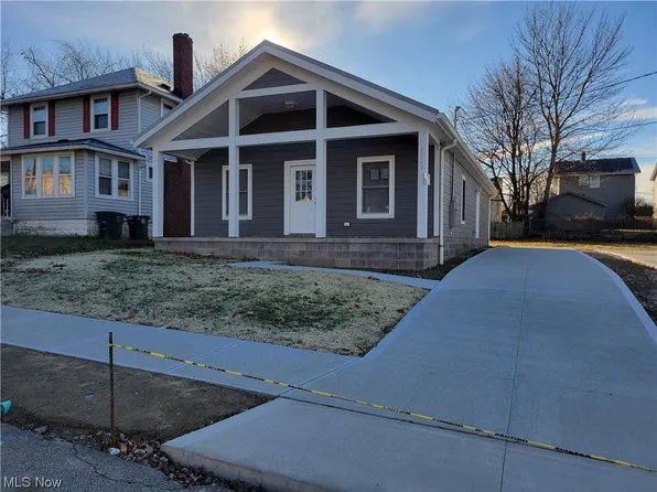2556 Albrecht Ave, Akron, OH 44312
