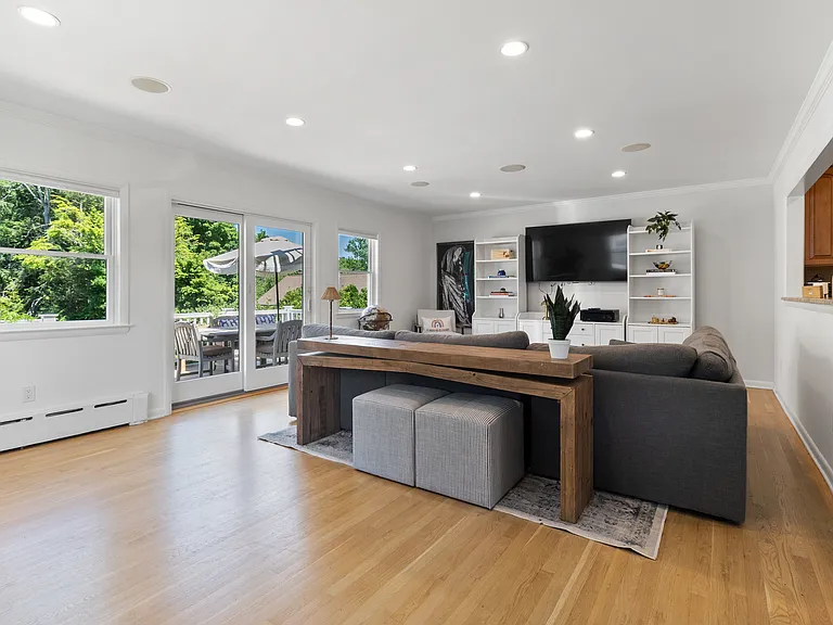 9 Deluca Dr — Photo 10