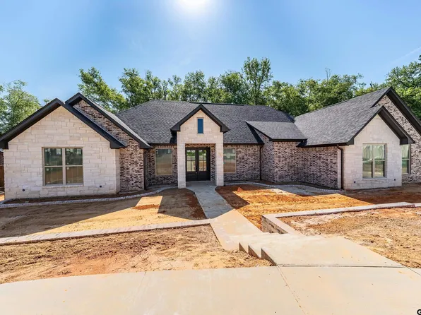 2546 Barton Creek Cir, Tyler, TX 75703