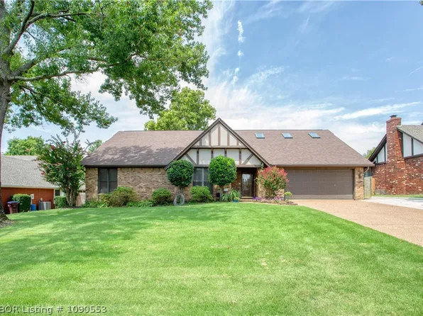 2700 S 87th Dr, Fort Smith, AR 72903