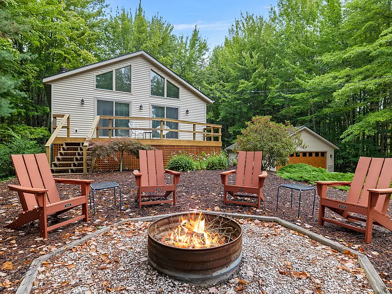 6475 Old Allegan Rd — Photo 1