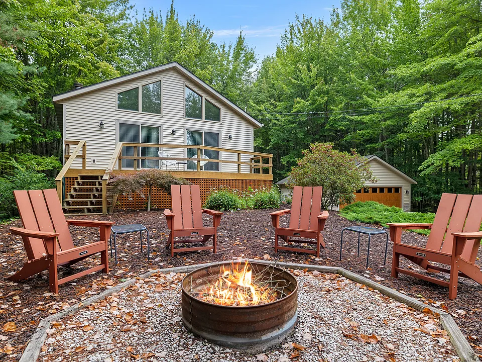 6475 Old Allegan Rd