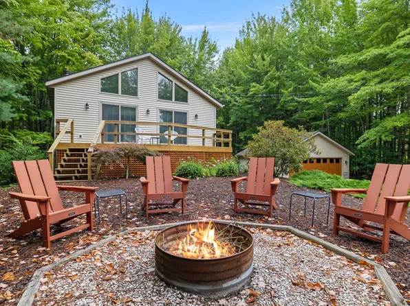 6475 Old Allegan Rd, Saugatuck, MI 49453