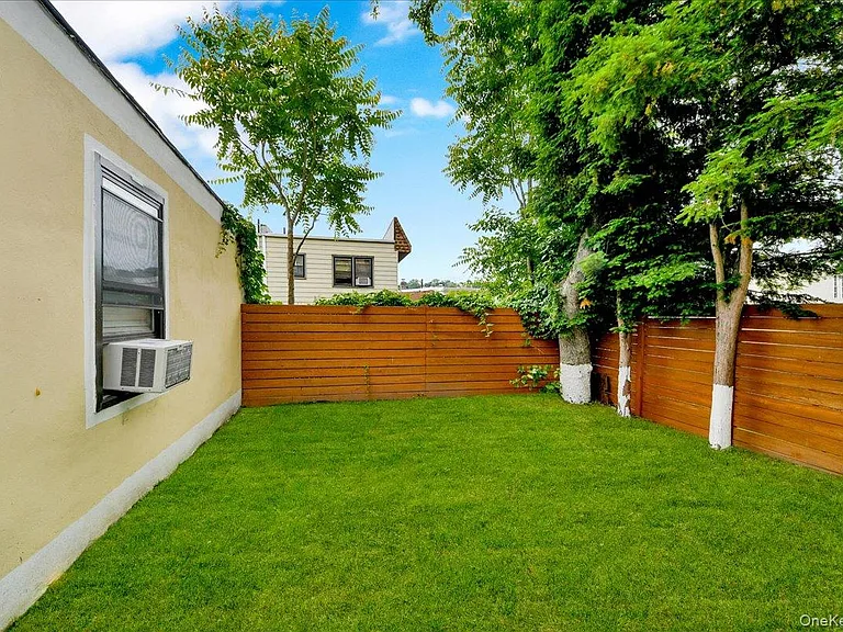 23 Colin St #GROUND FLOOR — Photo 12