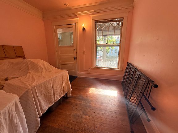 4th image of 106 Prospect Ave SE #7
