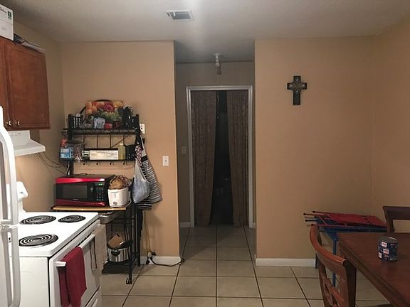 4th image of 2259 Pinewood Dr
