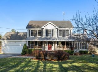 58 Ridge Rd, Nashua, NH 03062