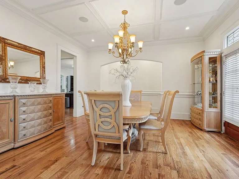 343 Summer Garden Dr — Photo 22